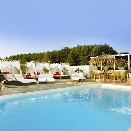 With Terrace, Garden, And Pool * Kopań